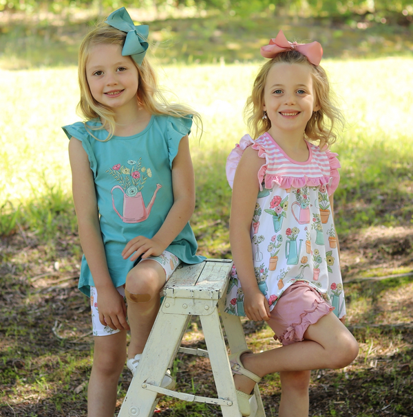 Nile Blue Angel-Sleeve Hi-Low Top & Flower Pots Bike Shorts