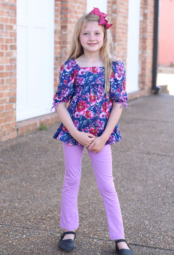 Dark Navy Floral Puff Sleeve Ruffle-Hem Top & Purple Flare Leggings