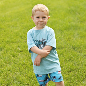 Nile Blue Heather Crewneck Tee & Tractor Pocket Shorts - Millieloveslily.com